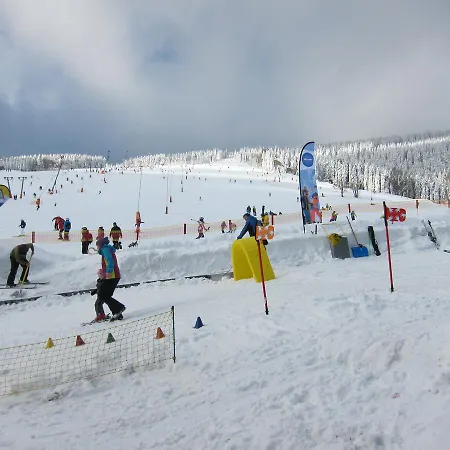 アパート Ferienwohnungen Oberwiesenthal クロルト・オーバーヴィーゼンタール
